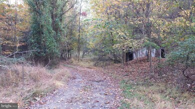 24 Dover Hollow Rd, Moorefield, WV 26836 - photo 2