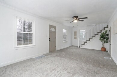 2323 W Walnut St-7