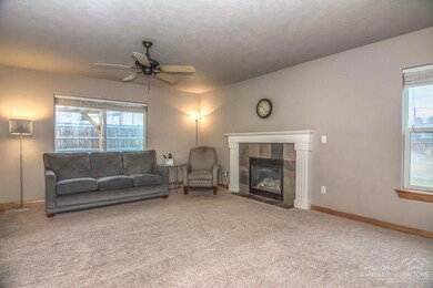 1585 SW 22nd Place, Redmond, OR 97756 - photo 4