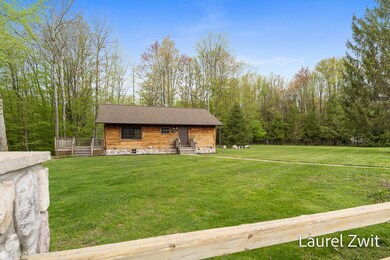 1442W.TaylorRd-5LoRes