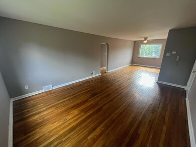 39 N Hampton Rd unit D, Columbus, OH 43213 - photo 3