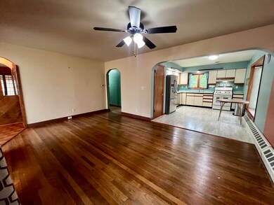 1606 W Union St, Champaign, IL 61821 - photo 7