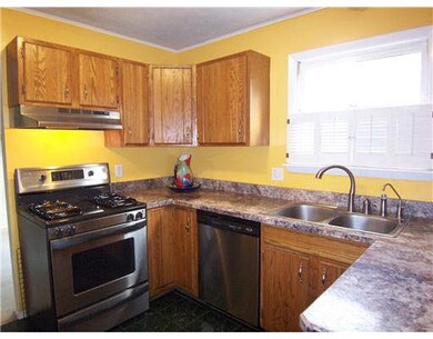 52200 Pickwick Ln, South Bend, IN 46637 - photo 2