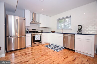 6304 Roanoke Ave, Riverdale, MD 20737 - photo 5