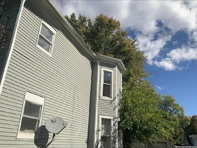 402 Broad St, Conneaut, OH 44030 - photo 3