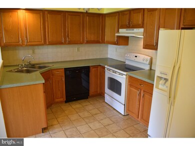 4050 Parkside Ct, Mount Joy, PA 17552 - photo 4