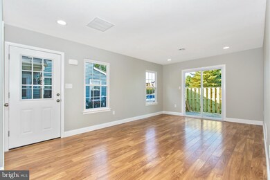 5803B Oleander Place unit 419, Frederick, MD 21703 - photo 2