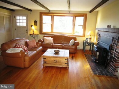 404 Burning Tree Rd, Wallingford, PA 19086 - photo 3