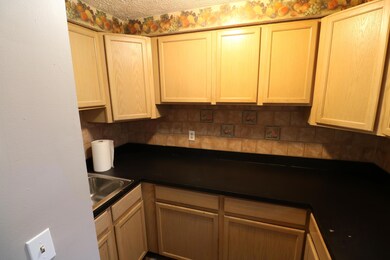 2444 Hardesty Dr S unit 1, Columbus, OH 43204 - photo 4