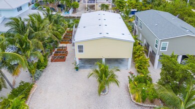 1183 De Lussan Lane