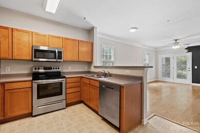 421 Appeldoorn Cir unit 421, Asheville, NC 28803 - photo 5