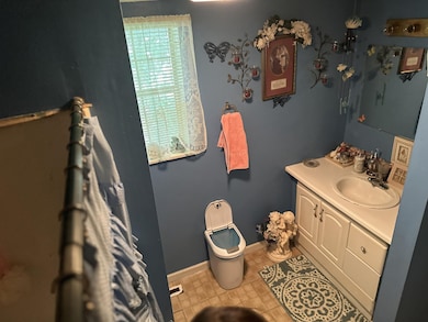 903 Crittenden Ave, Chickamauga, GA 30707 - photo 4