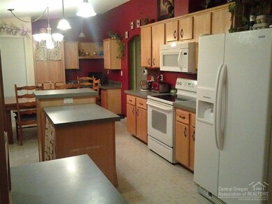 104 S Humbolt St, Canyon City, OR 97820 - photo 4