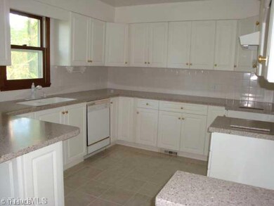 306 Havenwood Dr, Archdale, NC 27263 - photo 5