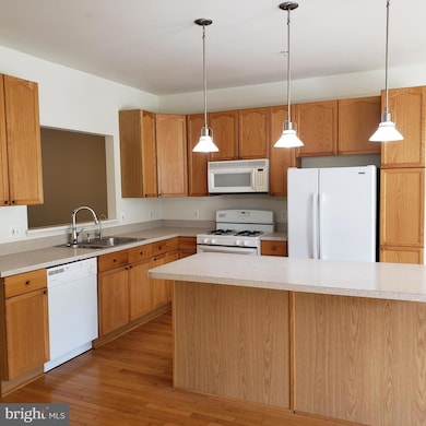 150 Fieldstone Ct, Frederick, MD 21702 - photo 4