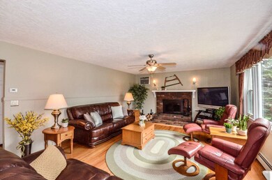 4 Lancelot Dr unit 33/0024, Hooksett, NH 03106 - photo 4