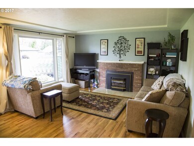 793 Randall St, Eugene, OR 97401 - photo 3