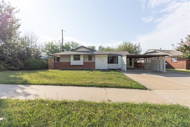 938 NW 5th St, Moore, OK 73160 - photo 3