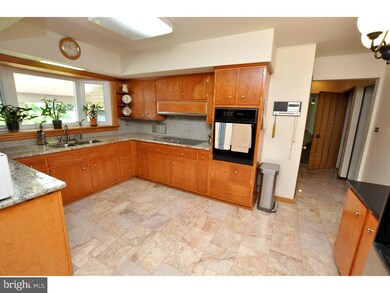 607 Rancocas Ave, Riverside, NJ 08075 - photo 6