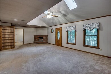 1444 Twin Creek Rd, Asheboro, NC 27205 - photo 5