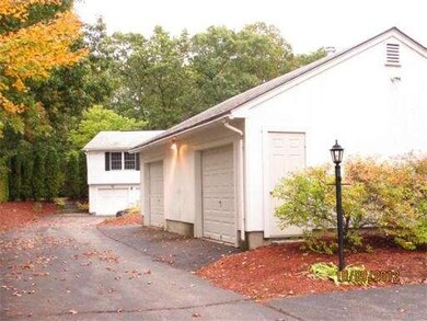 449 Johnny Appleseed Ln, Leominster, MA 01453 - photo 7