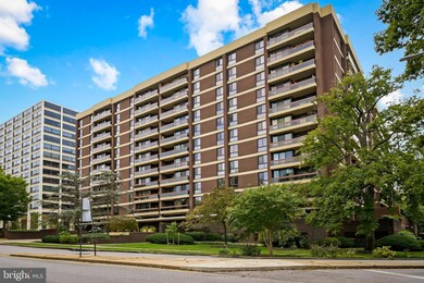 Winthrop House Condominium unit 206, Baltimore, MD 21218 - photo 3