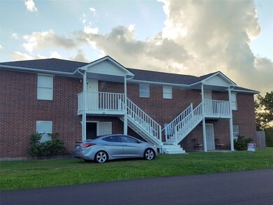 235 Hamlink Rd unit 4, Beasley, TX 77417 - photo 6