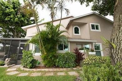 SIDE YARD