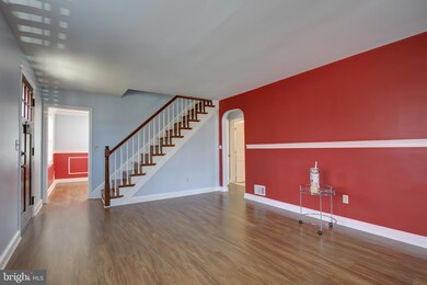 5205 Wheeler Rd, Oxon Hill, MD 20745 - photo 3