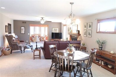 823 Charles Ct, Oregon, WI 53575 - photo 7