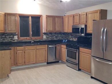 27 Ophelia St, Providence, RI 02909 - photo 7