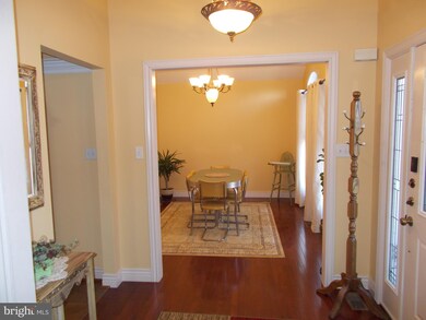 11336 Marbern Rd, Hagerstown, MD 21740 - photo 5