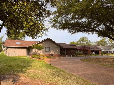 1002 S Lowe St, Stuttgart, AR 72160 - photo 2