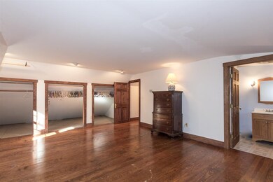 5 Paige Dr, MerriMacK, NH 03054 - photo 4