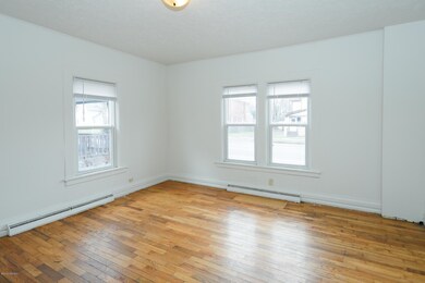 1119 Mills-103