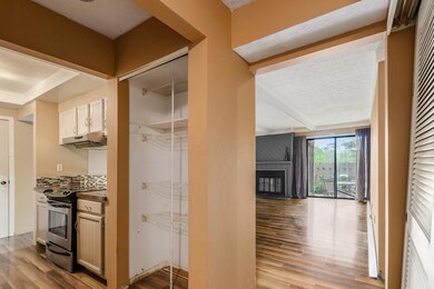 024__g donalda ct interior-33