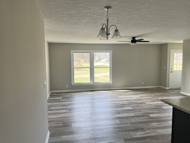 225 Whitaker Rd, Shelbyville, TN 37160 - photo 4