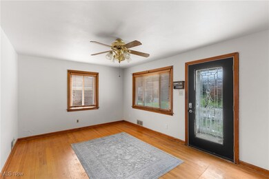 336 N 10th St, Weirton, WV 26062 - photo 4