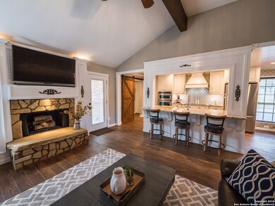 11422 Beverly Hills Dr, Helotes, TX 78023 - photo 7