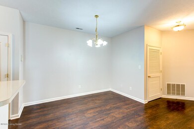 8002 Magnolia Ridge Ct-6