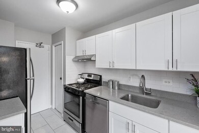 Park Sutton Condominiums, Silver Spring, MD 20910 - photo 7