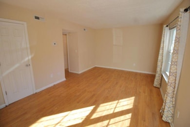 1055 Hunters Trace, Mount Pleasant, SC 29464 - photo 2