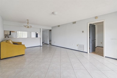 4306 Madeira Ct unit 3335, Sarasota, FL 34233 - photo 5