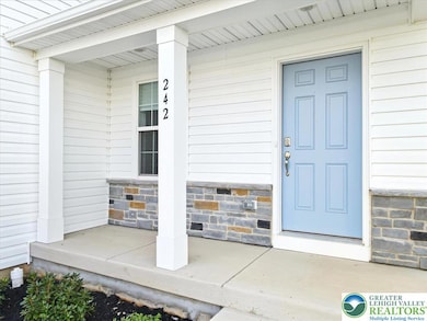 242 Winding Rd, Easton, PA 18040 - photo 4