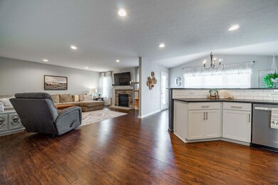 342 Sycamore Dr, Circleville, OH 43113 - photo 5