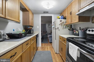 9051 Mcrae Ct, Manassas, VA 20110 - photo 6