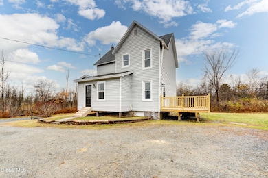 10 Hallenbeck St, Mayfield, NY 12117 - photo 4