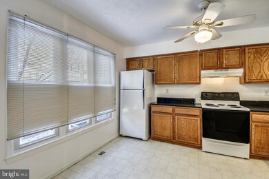 7374 Stream Way, Springfield, VA 22152 - photo 5