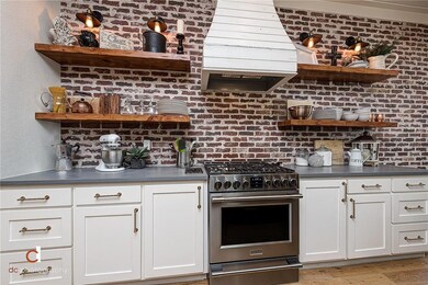 920 N Main St, Bentonville, AR 72712 - photo 3