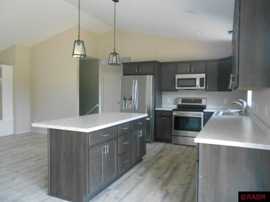 33 Village Ln, New Ulm, MN 56073 - photo 2